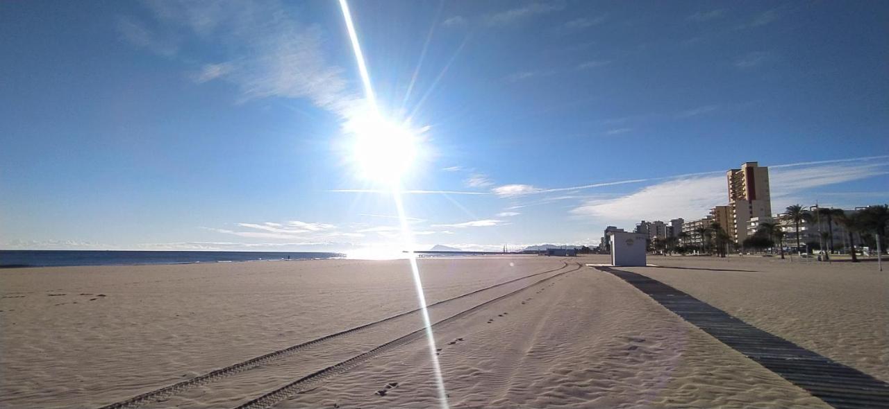 شقة Ola Marina Solo Familias Playa de Gandia المظهر الخارجي الصورة